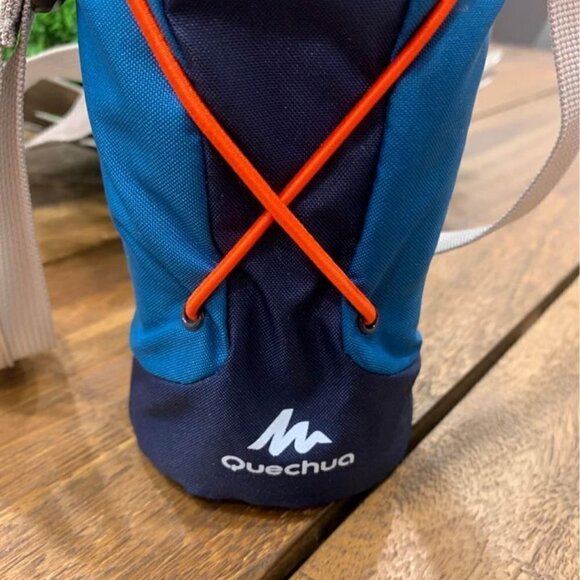 HIKING water carrier. Holds 1 litre. Quechua. Blue with red strap. New!! - Picture 2 of 8